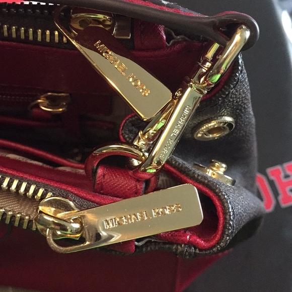 Michael Kors Savannah Signature Small Satchel with Matching Wallet Brown and Red - Picture 10 of 11